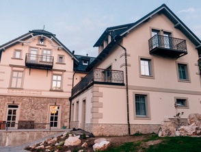 SPA Hotel VYHL�DKA